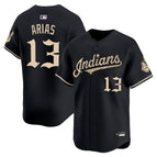 Men / Gabriel Arias / S
