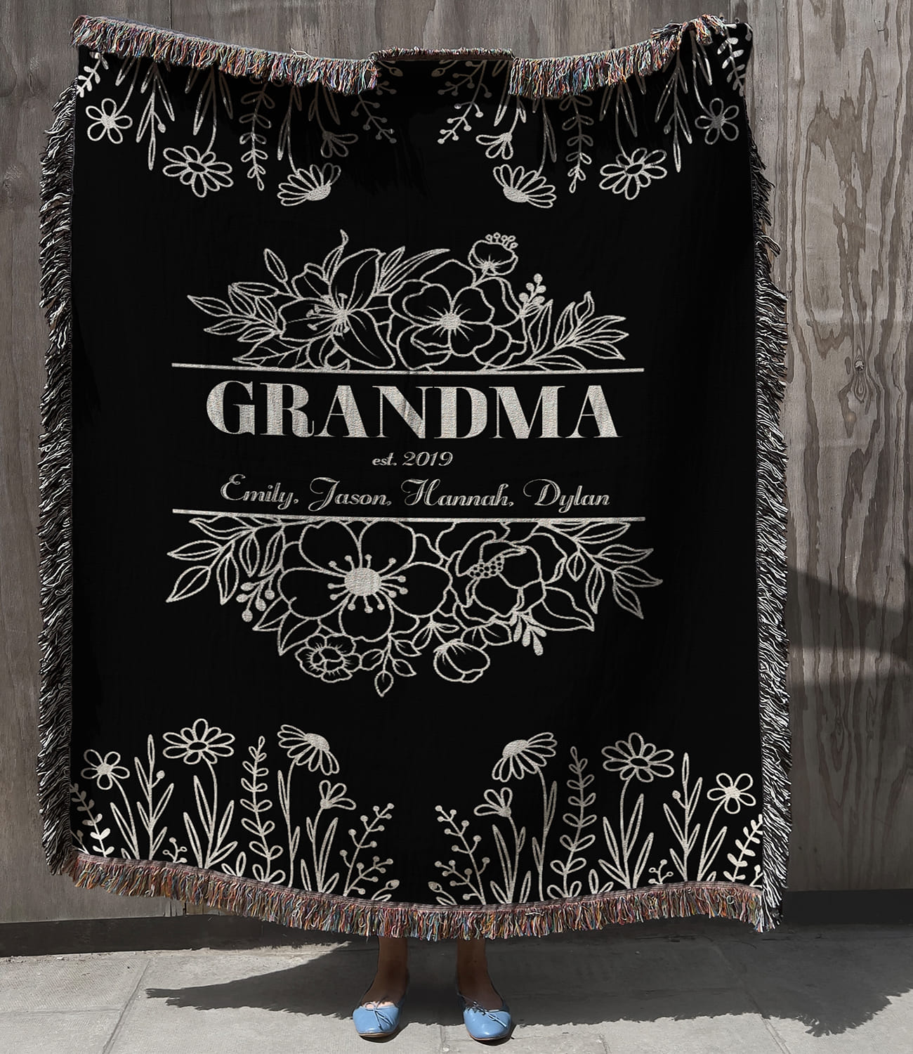 Grandma Floral Woven Blanket – Personalized Gift for Grandma